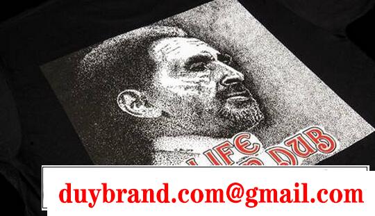 耐久性に溢れる逸品　シュプリーム 軽快な着用感がありTシャツ　ブラック.