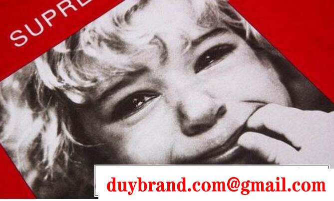 理想的なスタイル　シュプリーム　Supreme 15FW Crybaby Tee 肌触りの良さ　クライベイビーＴシャツ	レッド.