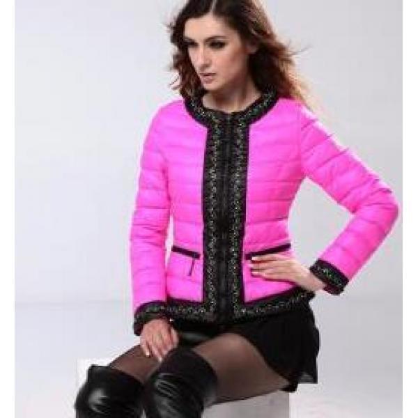 Áo khoác phụ nữ hạng nhẹ Moncler nổi tiếng _ Áo khoác phụ nữ_ Moncler đặc biệt