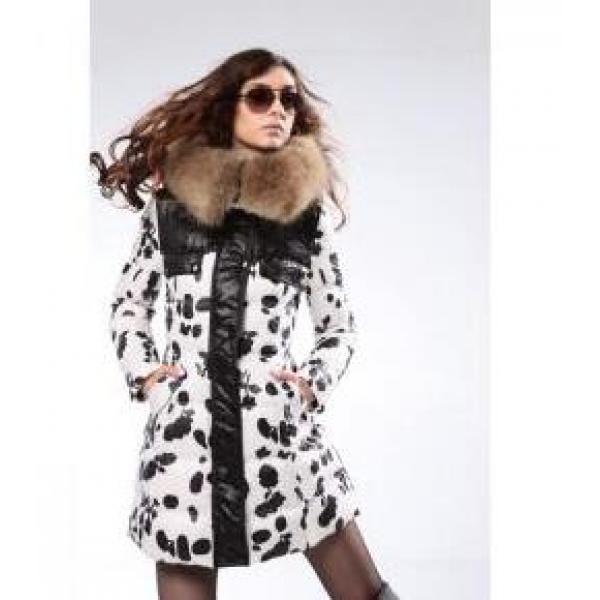 Moncler nó trông đẹp phụ nữ ngụy trang xuống áo khoác _ áo khoác phụ nữ _ moncler đặc biệt