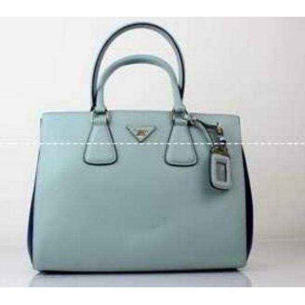 Quà tặng túi xách nữ Prada đầy đủ bảo mật
