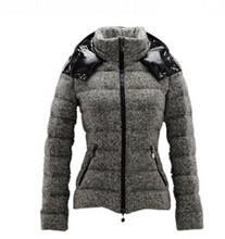 Sự hiện diện của Moncler Ladie...