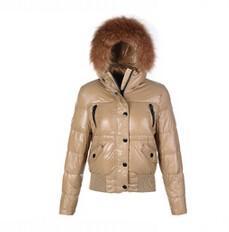 Nổi bật với Moncler Ladies Chè...