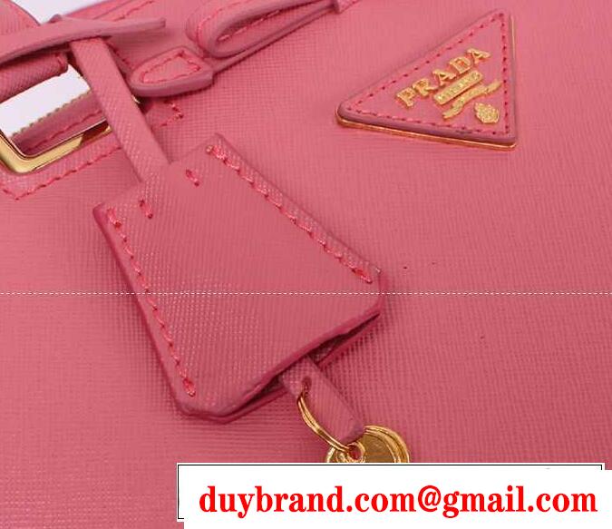 汎用性の高さも人気のPRADA プラダ　機能と美貌を両立したレディース手持ち&ショルダー掛け.