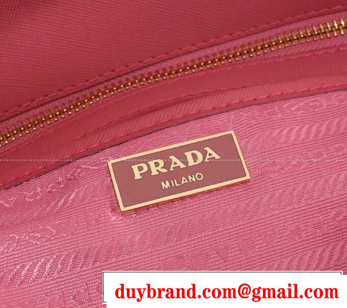 汎用性の高さも人気のPRADA プラダ　機能と美貌を両立したレディース手持ち&ショルダー掛け.