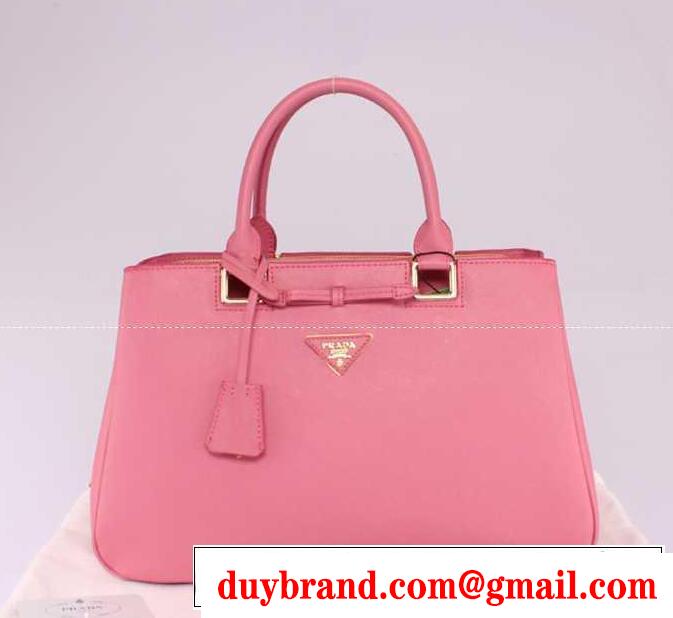 汎用性の高さも人気のPRADA プラダ　機能と美貌を両立したレディース手持ち&ショルダー掛け.