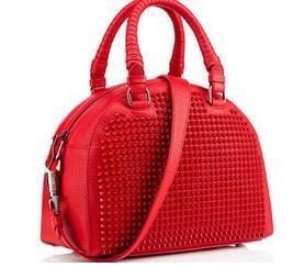 Mục nổi bật Christian Loubouti...