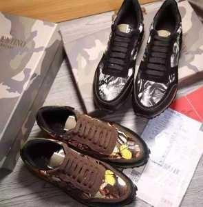 Bán mới đến Valentino Valentin...