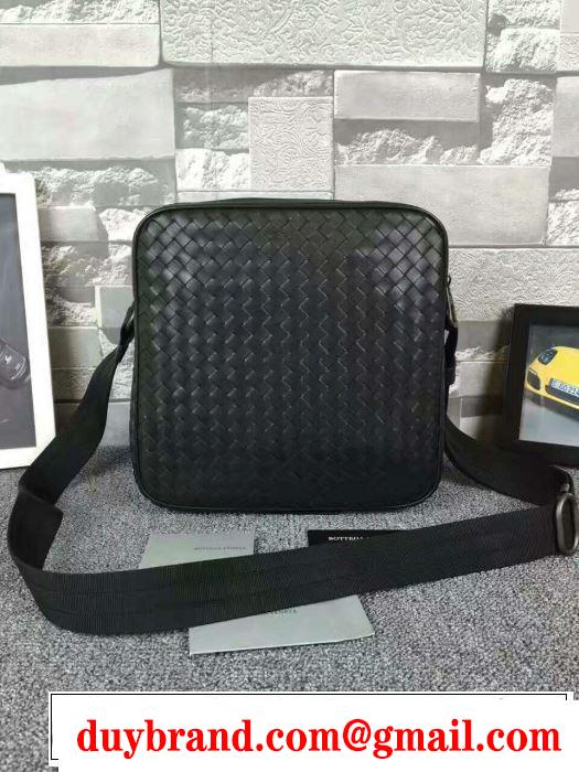 存在感を放つボッテガバッグコピーショルダーバッグBOTTEGA VENETAメンズ編み込みレザー