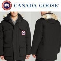Một chiếc áo khoác ngỗng canad...