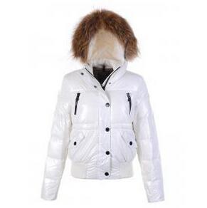 Hàng siêu đẹp radry với thức ăn moncler với một người đầu tiên mạnh mẽ