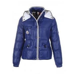 Áo khoác phụ nữ của Moncler Moncler, một sản phẩm phổ biến với độ đàn hồi tuyệt vời