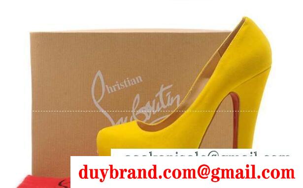セール秋冬人気品のChristian louboutin、クリスチャンルブタンの美脚力アップのハイヒールパンプス