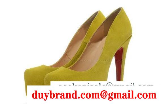 セール秋冬人気品のChristian louboutin、クリスチャンルブタン コピーの一際目を引く美脚効果が抜群なハイヒールパンプス/靴/レデイースシューズ