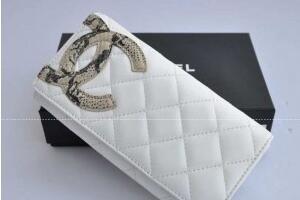 Ví hai lần của Chanel _ _ Thươ...