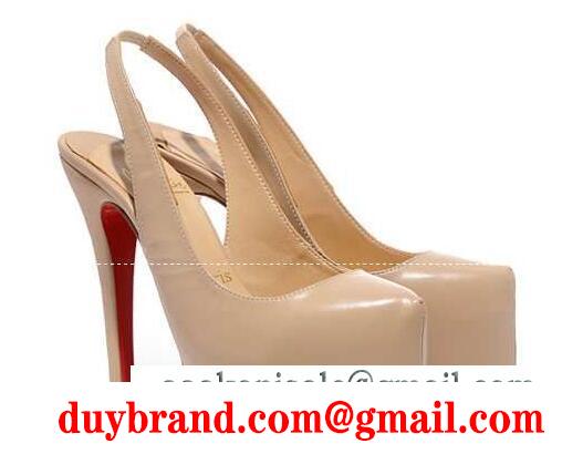 セール人気品の christian louboutin、クリスチャンルブタン スーパーコピーの履き心地も抜群な肌足ピンヒールサンダル