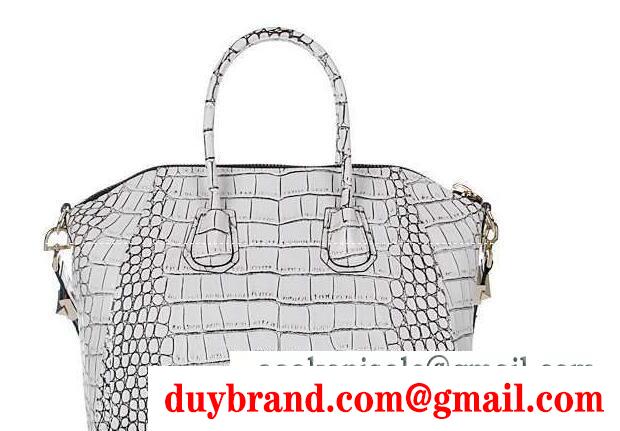 皺があるジバンシー、Givenchyの女性ショルダー付ハンドバッグ