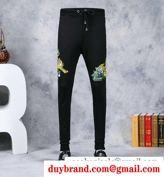 軽くて生地が薄めのドルガバコピーメンズトレーナーパンツ上下セットアップDOLCE＆GABBANA秋冬人気商品