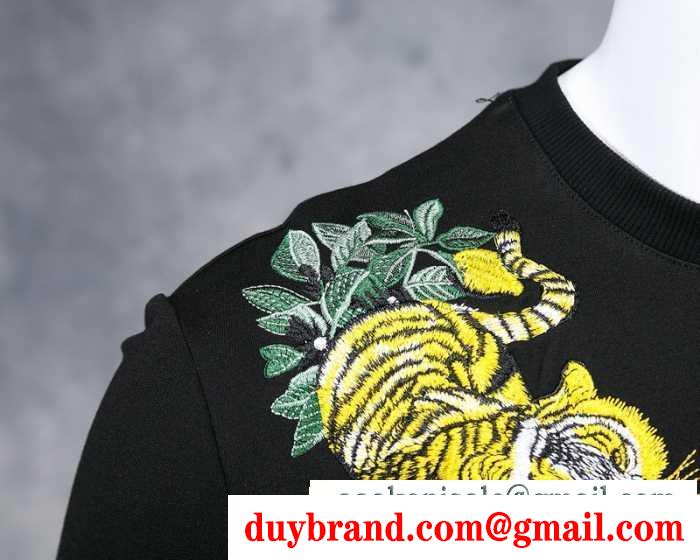 軽くて生地が薄めのドルガバコピーメンズトレーナーパンツ上下セットアップDOLCE＆GABBANA秋冬人気商品