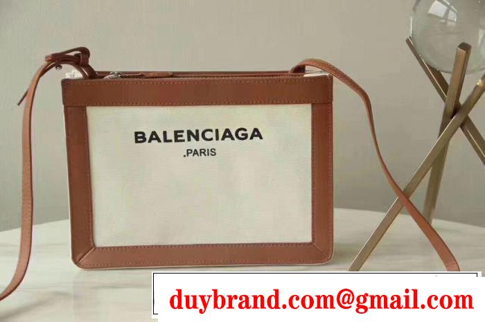 便利な定番アイテムショルダー付きBalenciagaバレンシアガコピーレディースクラッチバッグ