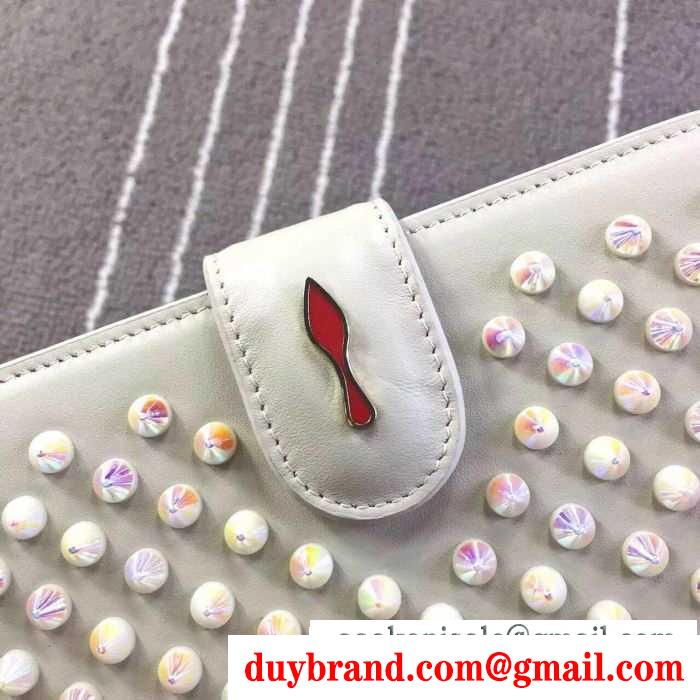 HOTお買い得ルブタン財布新作二つ折り財布パロススパイクスChristian louboutin paros spikes