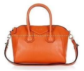 Fast Givenchy, Túi xách của Gi...