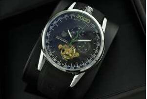 Tag Heuer's Men Waywatch với cảm giác sang trọng về thẻ _ Tag Heuer