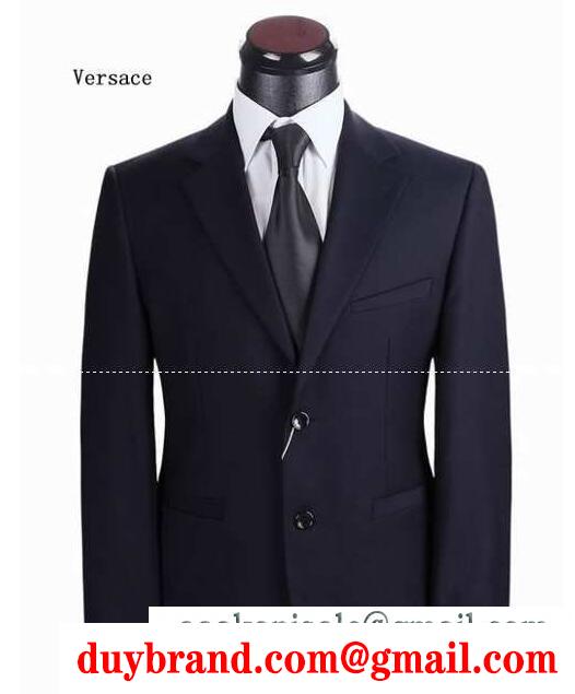 人気定番のヴェルサーチ、Versaceの男性スーツ