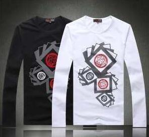 Versace với một cảm giác mới m...