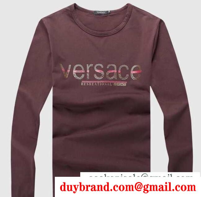 快適な着心地のヴェルサーチ、Versaceのメンズ長袖Tシャツ