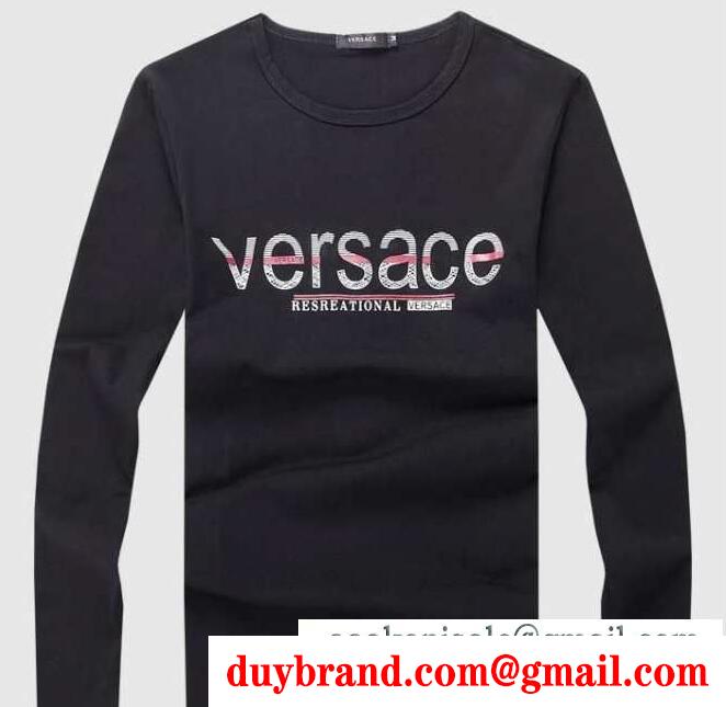 快適な着心地のヴェルサーチ、Versaceのメンズ長袖Tシャツ