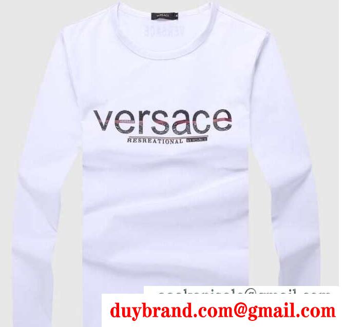 快適な着心地のヴェルサーチ、Versaceのメンズ長袖Tシャツ