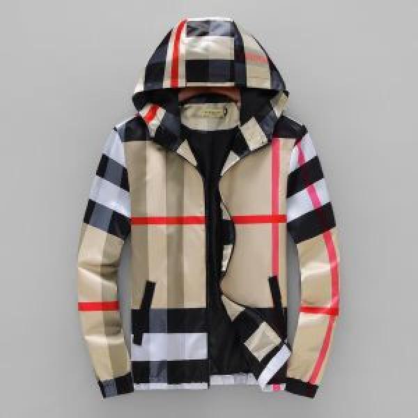 Sản phẩm mới tinh tế mùa này xuất hiện mới nổi tiếng mới Burberry Burberry 2 -Molored Hooded Coat Chất lượng chất lượng