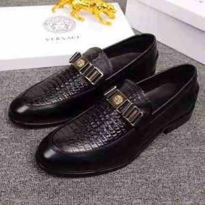 Versace với bầu không khí sành điệu, Bơm nam giới đen của Versace_ Versace Versace_ Thương hiệu giá rẻ 