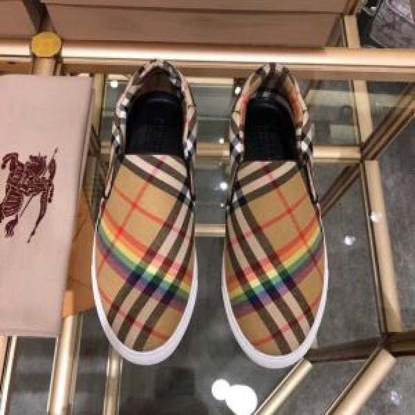 Công việc mới phổ biến mùa này Người nổi tiếng Burberry yêu thích Burberry -on Antacterial? Xử lý chất khử mùi