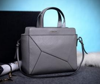 Thiết kế tinh vi Givenchy Givenchy Ladies Túi xách vai Túi vai 2way Grey