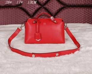 Accent Fendi Fendi Ladies Vai Túi 2way Túi màu đỏ