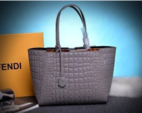 Vật phẩm nổi tiếng Fendi Fendi Ladies Túi TOTE đi lại túi da chính hãng