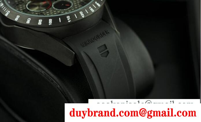 大人のお洒落を感じさせるタグホイヤー、Tag heuerの最安値お買い得の黒いメンズウォッチ