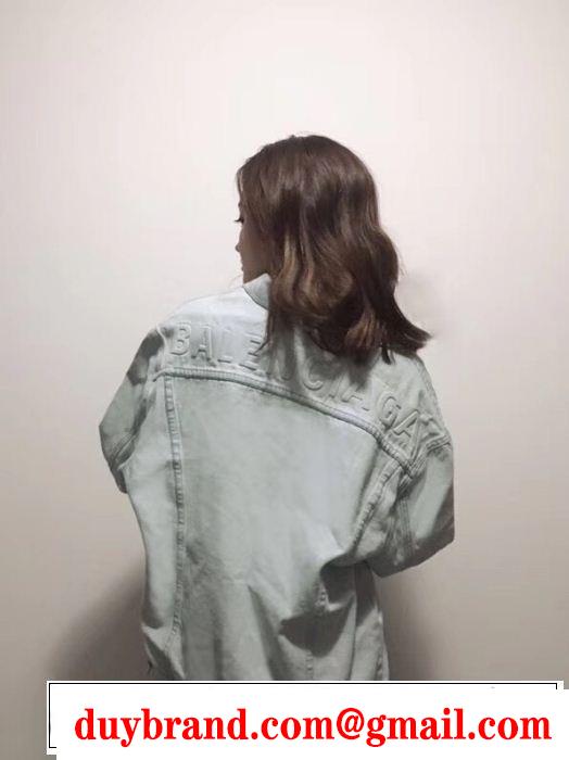  快適さと洗練された表情 デニムジャケット モデル大絶賛  バレンシアガ BALENCIAGA 海外先行発売！