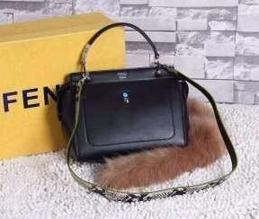 Fendi Pocket Caboo của người lớn, Túi xách mới của Fendi
