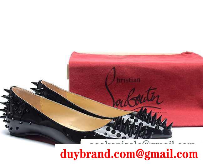 極上の履き心地ルブタンパンプスコピーペタンコスパイクスCHRISTIAN louboutinフラットシューズ通勤