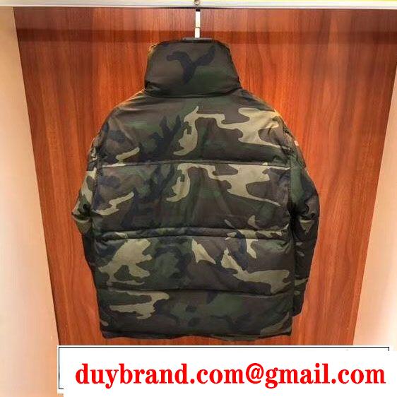 SUPREME シュプリーム 秋のお出かけに最適  絶妙な新商品 定番品質保証 人目を引く存在感