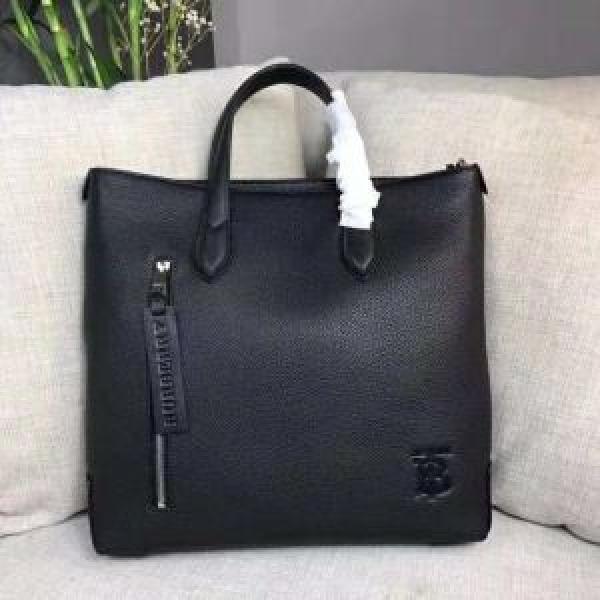 Bán bán sản phẩm bán đặc biệt giá rẻ Bổ sung sản phẩm Burberry năm nay cổ điển nổi tiếng Burberry I Want It With Design _ Burberry Men Bag_bag Men