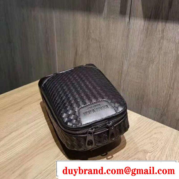 大人っぽく知的な ボッテガ ヴェネタ BOTTEGA VENETA 今季大人気新作登場 ウエストポーチ 希少価値大