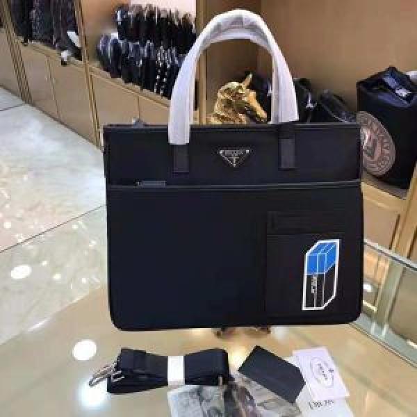 Phát hành trước ở nước ngoài!