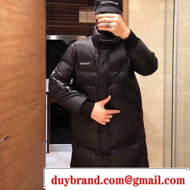 非常に人気の高い  MONCLER モンクレール ダウンジャケット ストリートで人気の高い