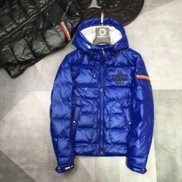Vật phẩm được bổ sung Moncler Moncler Down Jacket 2 Màu sắc theo mùa