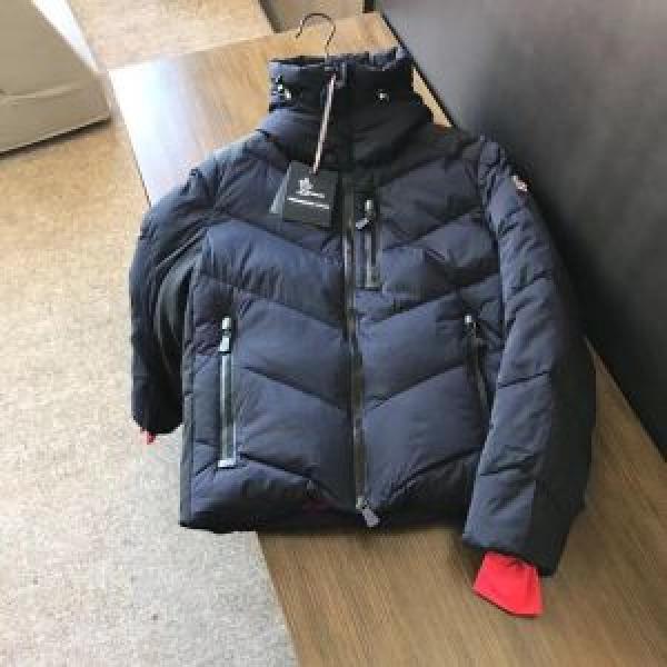 Đã thành lập các tác phẩm mới Moncler Moncler Down Jacket sành điệu và phổ biến các mặt hàng mới _ áo khoác nam _ moncler đặc biệt