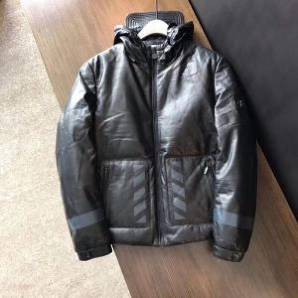 Áo khoác Moncler Moncler Down rất phổ biến hàng năm!
